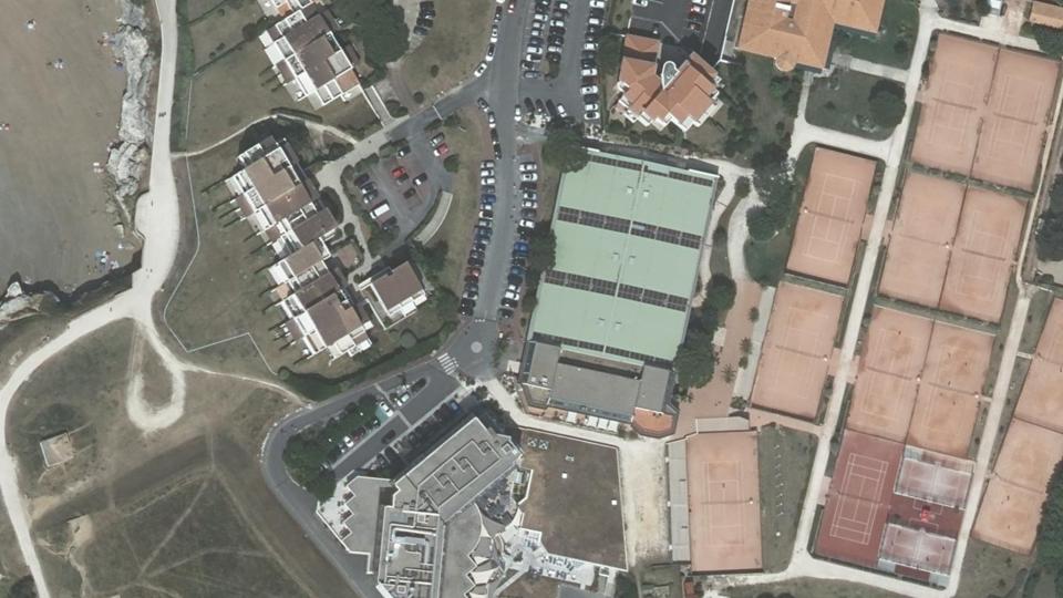 Vue aérienne du secteur de Garden Tennis et Padel de Royan, à Royan