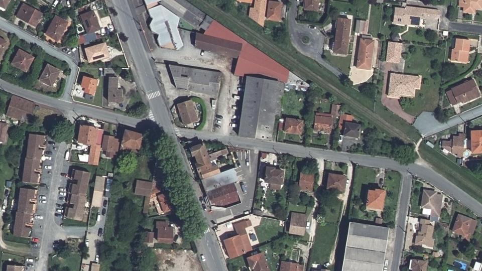 Vue aérienne du secteur de NOKORT Padel Indoor, à Villeneuve-sur-Lot