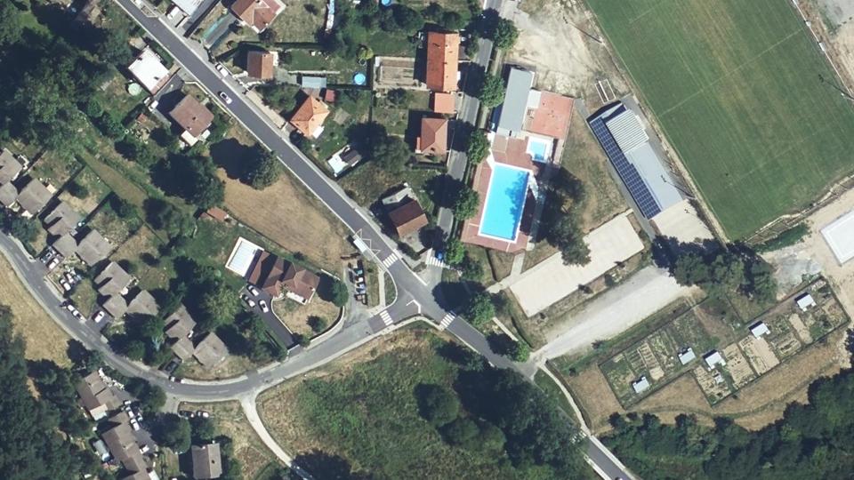 Vue aérienne du secteur de Padel Le Rouget-Pers (Cère et Rance TC), à Le Rouget-Pers