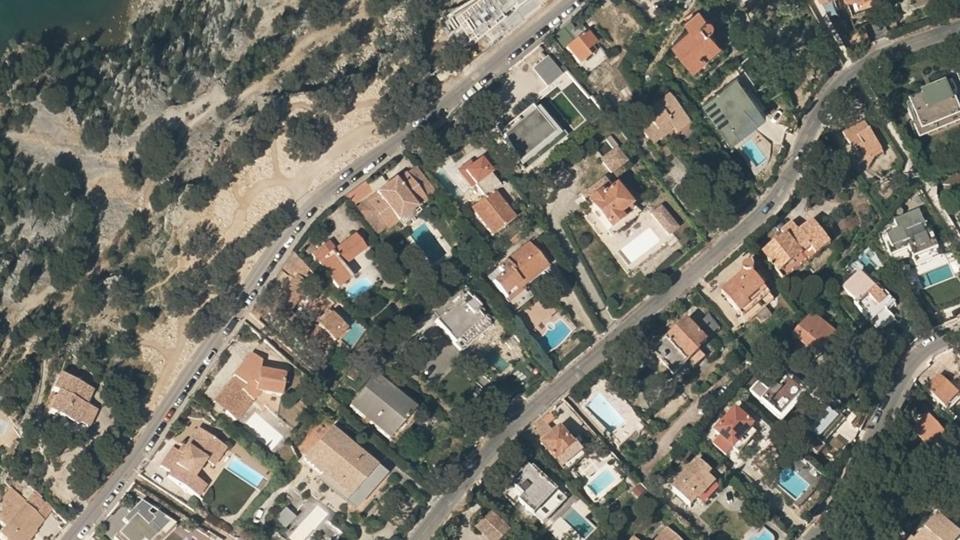 Vue aérienne du secteur de Tennis Club de la Presqu'île, à Cassis