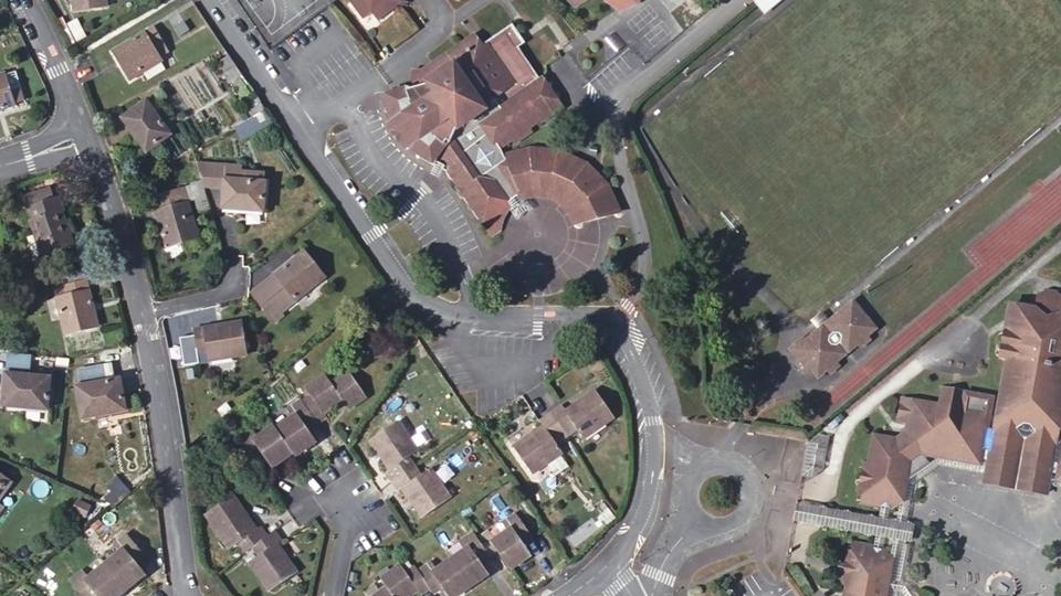 Vue aérienne du secteur de Tennis Club Luy du Béarn, à Serres-Castet