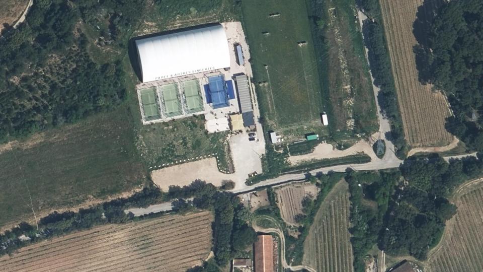 Vue aérienne du secteur de The Monkey Padel, à Pélissanne